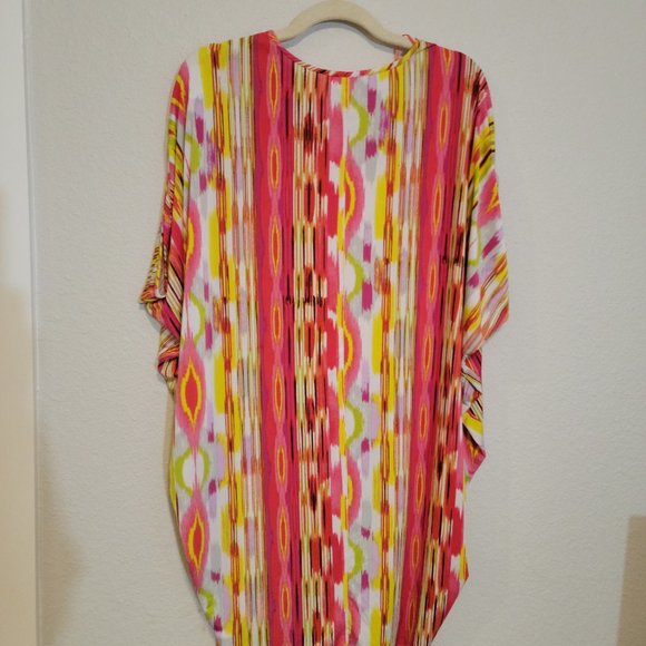Josie Natori Ikat Top in size XS - Picture 3 of 4